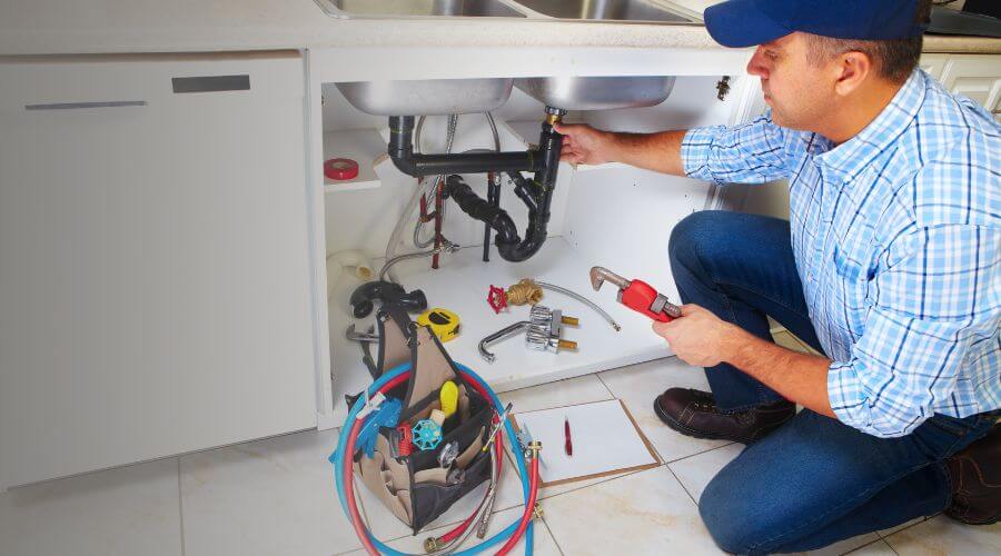 Expert burst pipe repair services in Etoile, TX